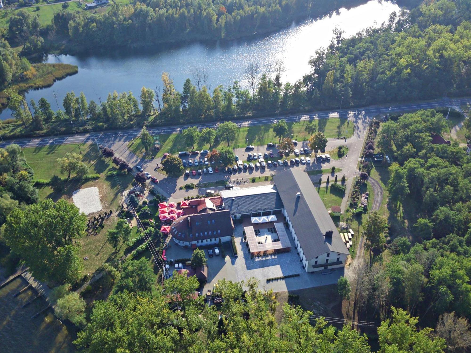 Bed and Breakfast Gosciniec Pod Zaglami Skoki Duze Exteriér fotografie